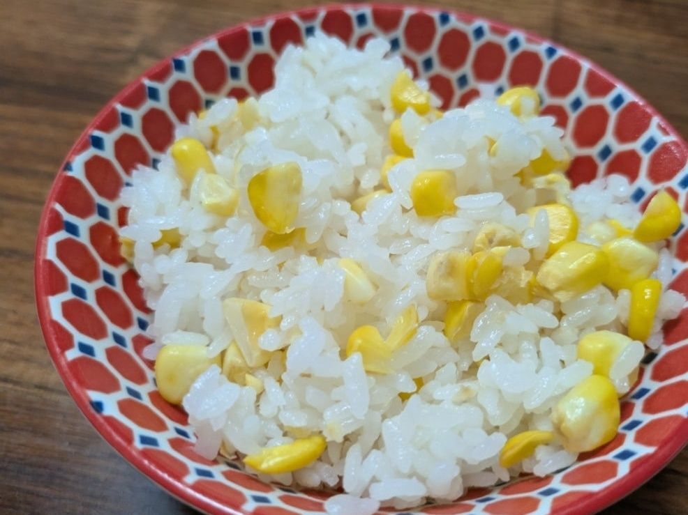 調味料は塩だけでおいしい！「とうもろこしごはん」