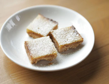 【甘酸っぱくて爽やか】アメリカ定番おやつ！サクしっとり食感がたまらない「レモンスクエア」の作り方