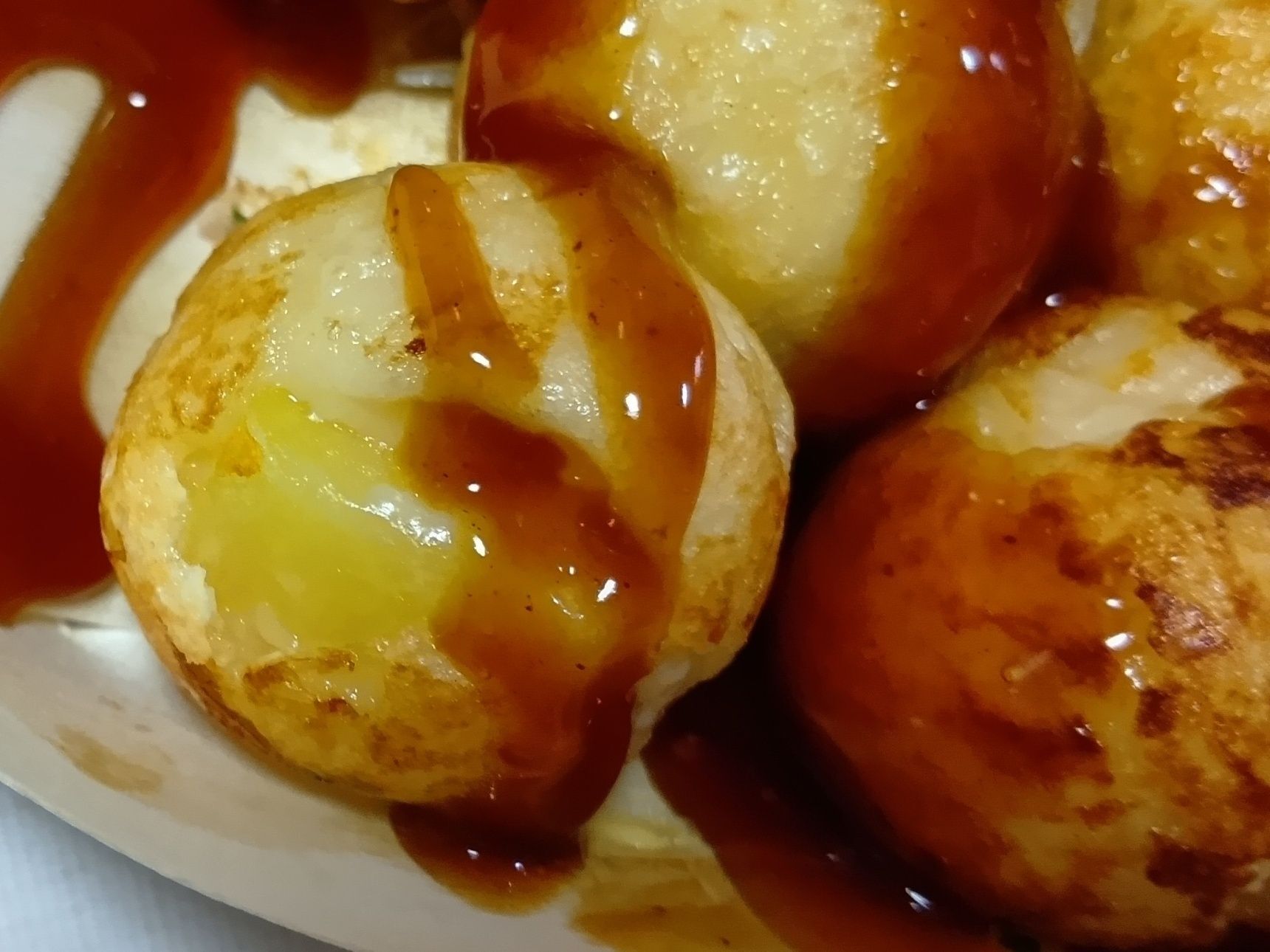 ジュジュ―焼いて、丸めていってね→じゃが芋入りのたこ焼きが完成～！