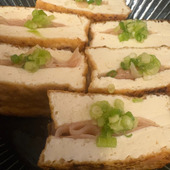 厚揚げに甘酢の生姜を挟んで焼いてみたら想像を超える美味しさだった。