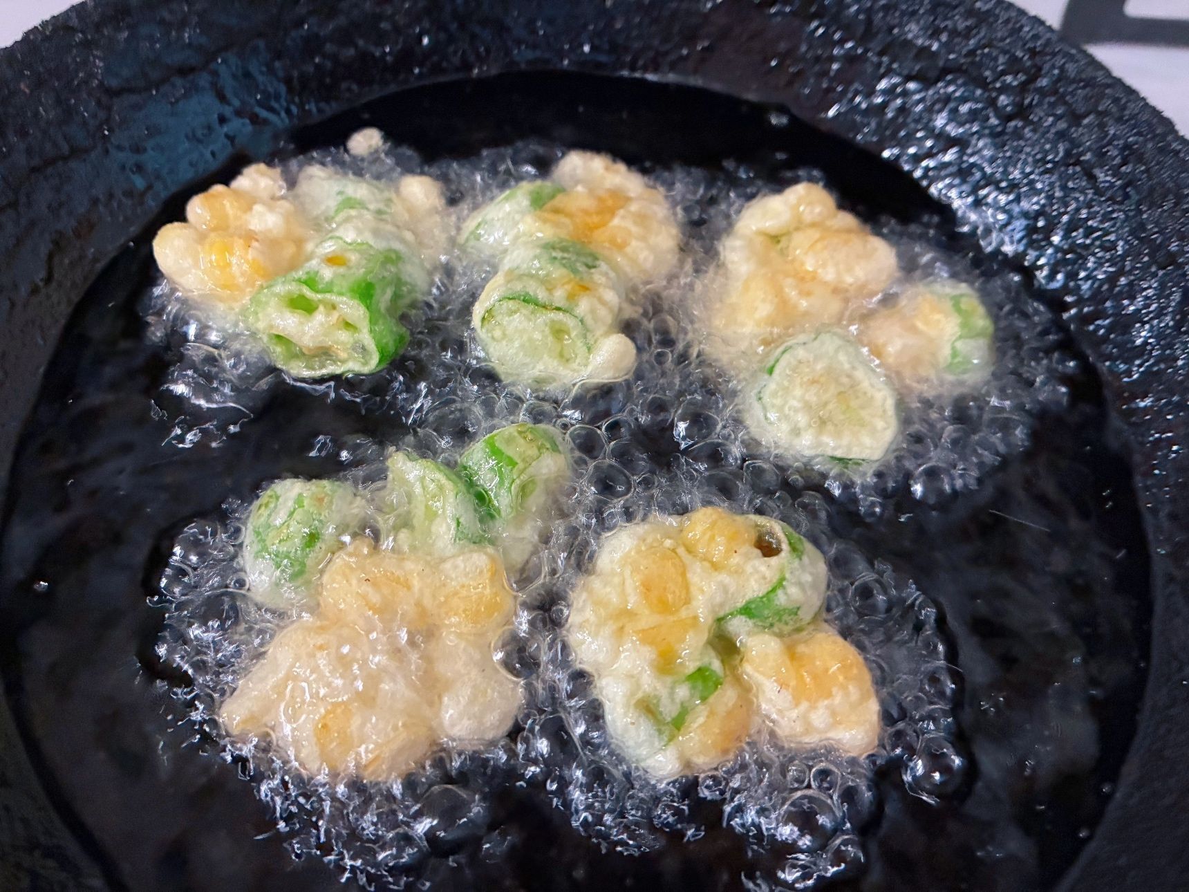同じように揚げます。