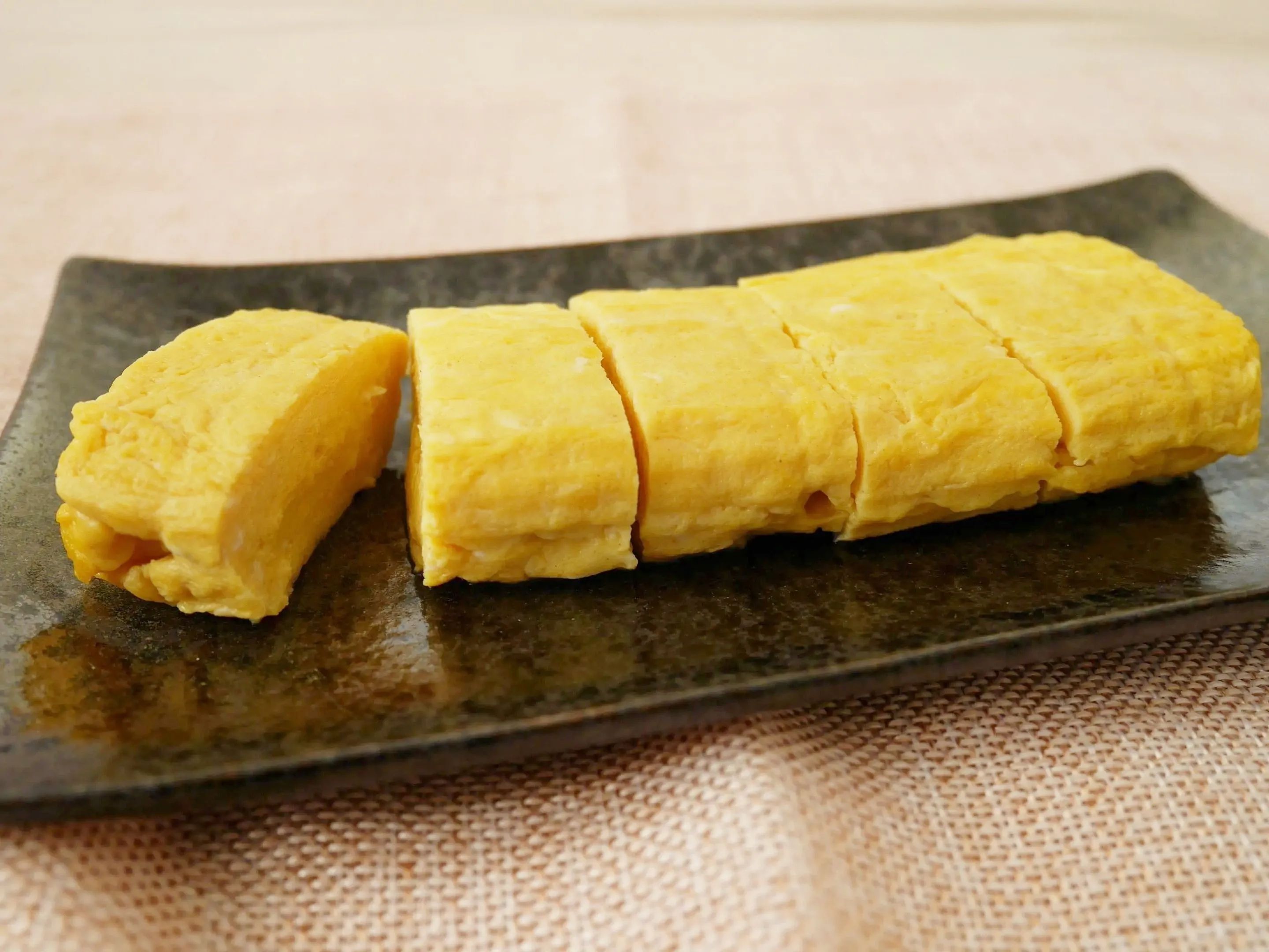 失敗しない！「だし巻き卵」の作り方。ふんわりじゅわ～♡の本格派です