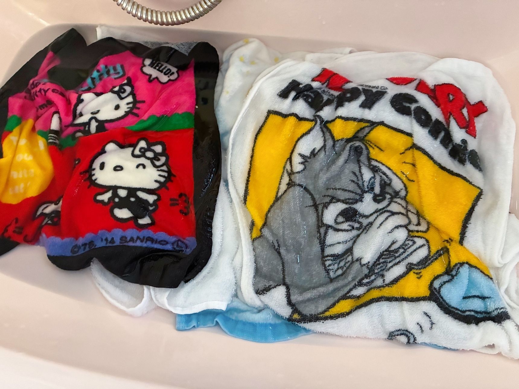 色柄タオルも〜つけおき。