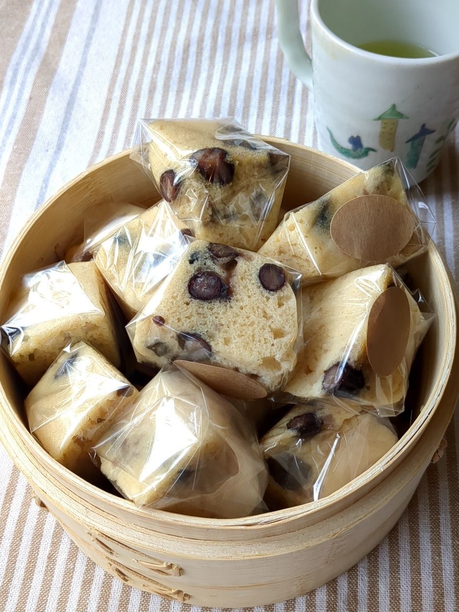 美味しくて身体にいい！黒豆ときな粉入り米粉の蒸しパン！