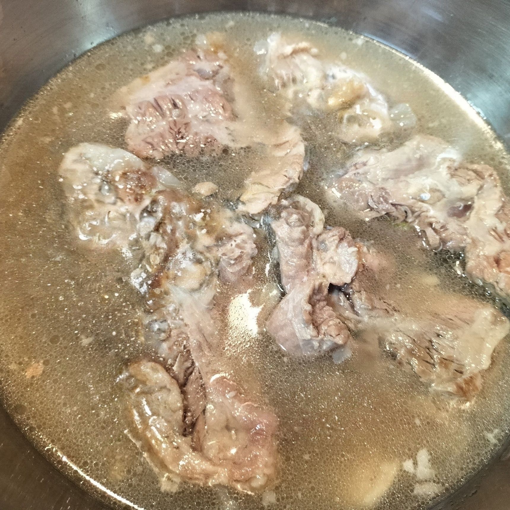 2、鍋に、材料●を入れる