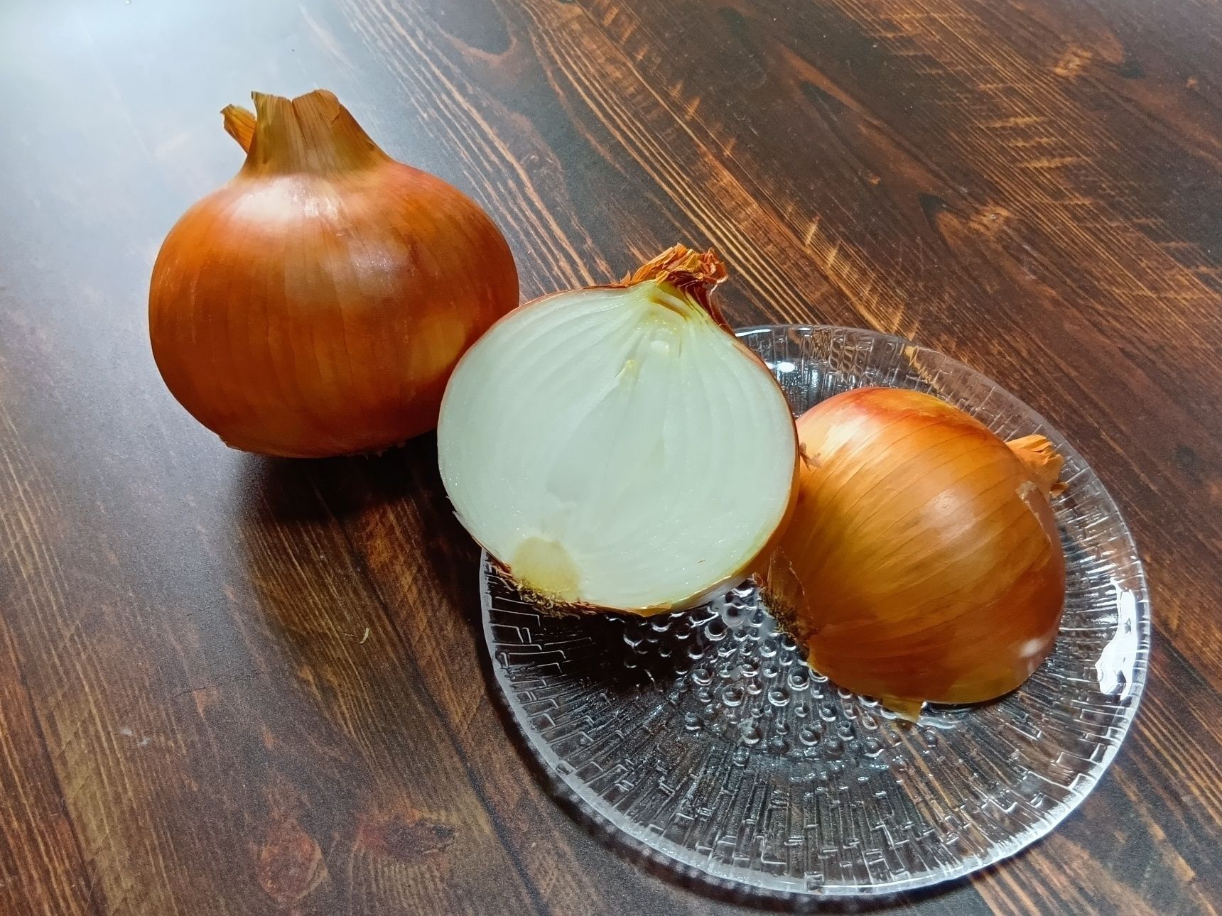 玉ねぎって、たまに、割ってみたら、茶色くなって痛んでいるものがあったりしますよね、回避するには、こうゆうポイントもチェックしておきたいですね！