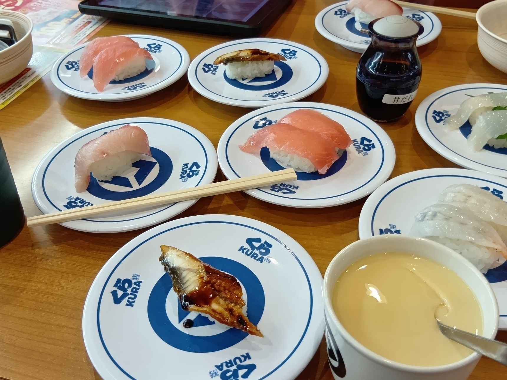 珍しい天然魚をじっくり見たあとは、もちろんお楽しみのくら寿司へ！