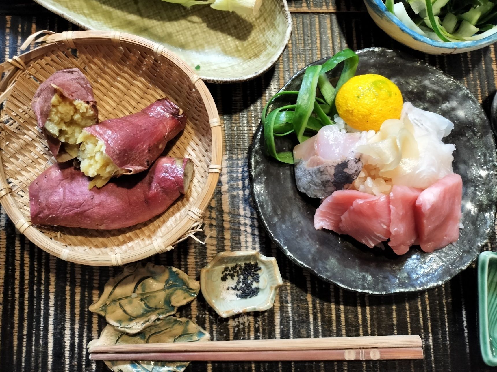 ねっとり甘くて濃厚な焼き芋！冷たい焼き芋にコレを付けて香ばしさプラス！