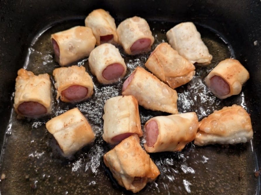 サラダ油できつね色になるまで揚げる。