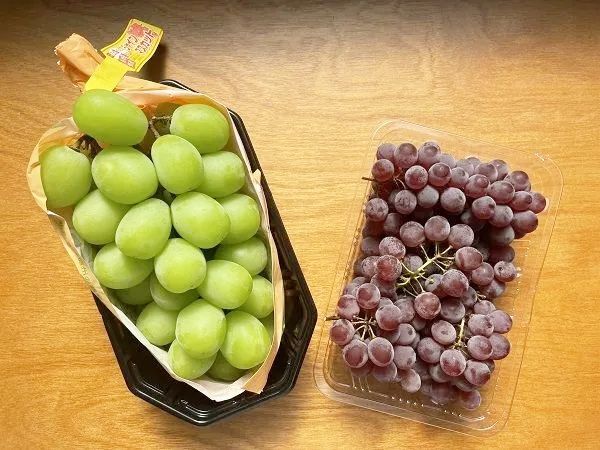 シャインマスカットとデラウェアを冷凍！「まさかのこっちが正解！？」ぶどう保存術を試してみた結果♪