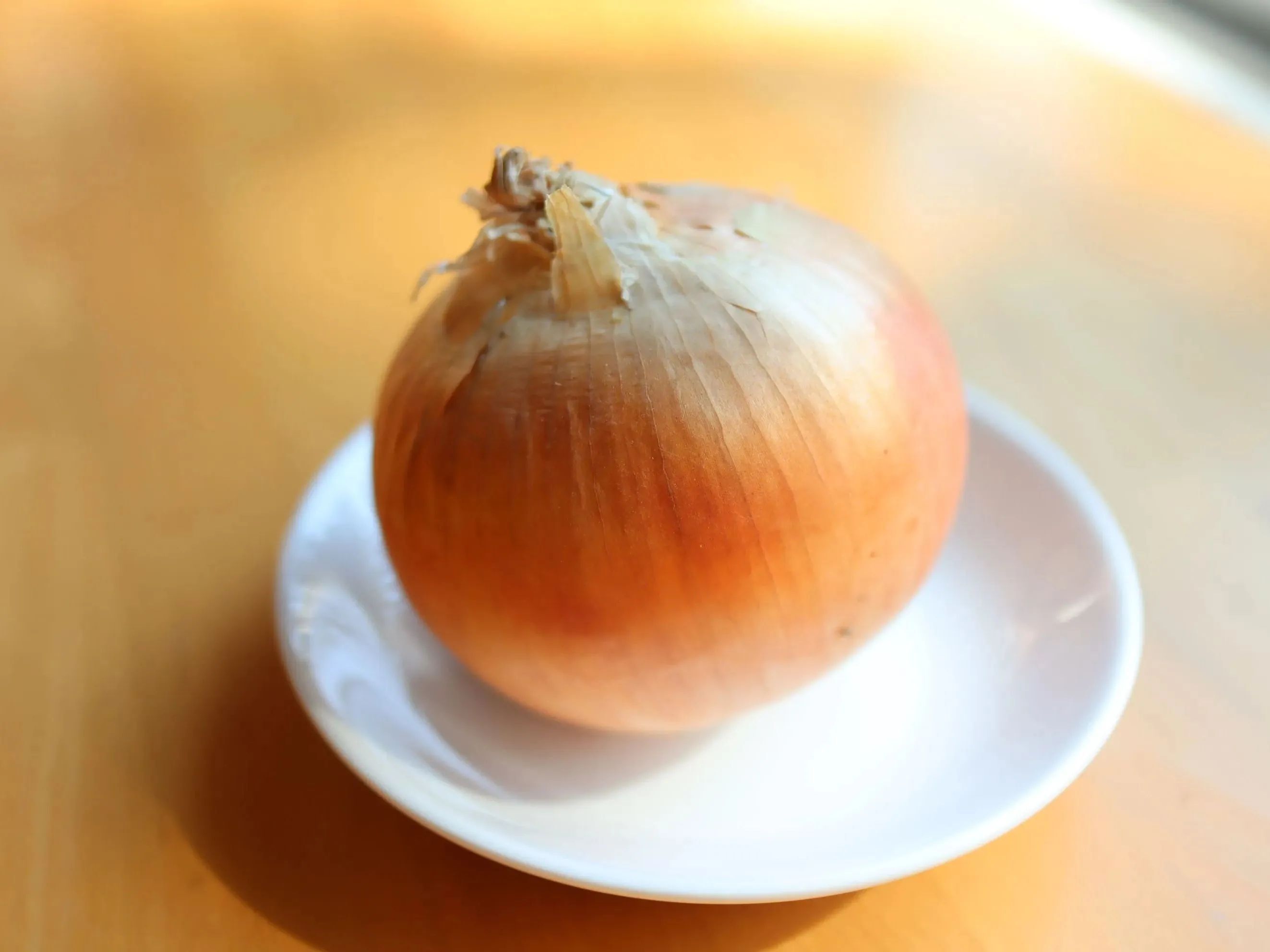 『たまねぎ』は丸ごと冷凍も大正解♡大量ゲットも安心！おいしく保存するコツとは？