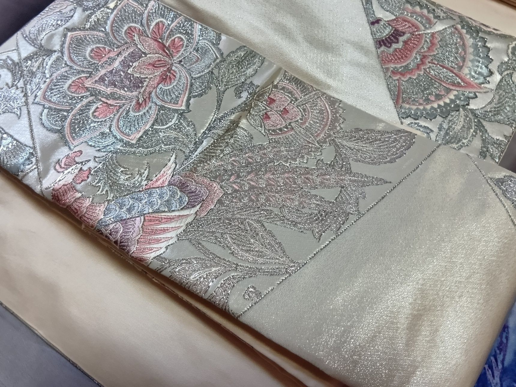 帯を追加で買ったり、どこのショップに作り帯をお願いするかを考えたりする時間も、とても有意義でしたっ！