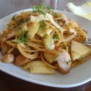 筍とソーセージの塩麹ペペロンチーノ