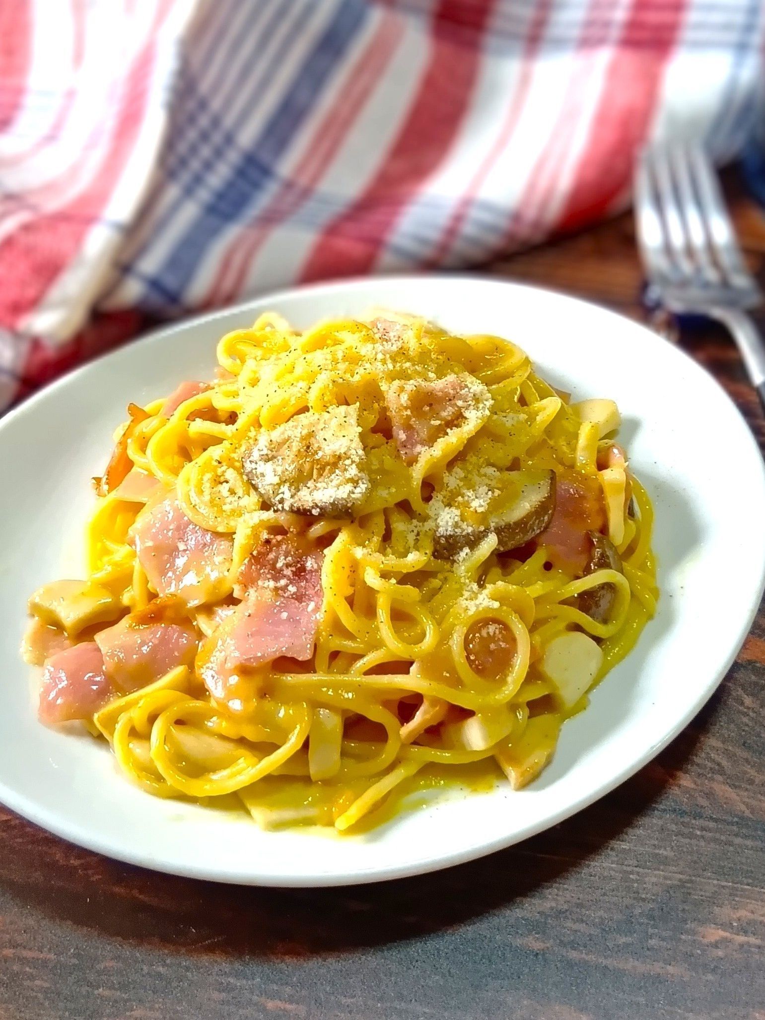 作り置き冷凍パスタ×粉末コーンスープで！もちもちベーコンきのこパスタ