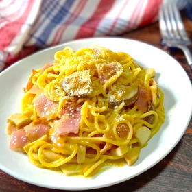 作り置き冷凍パスタ×粉末コーンスープで！もちもちベーコンきのこパスタ