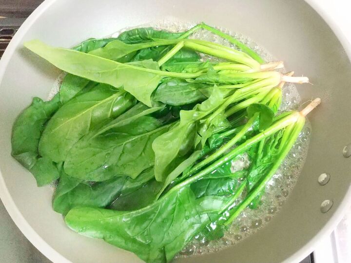 お湯ちょっとでOKな〈爆速ゆで術〉を習得してみた!ほうれん草だけじゃない→卵やパスタも断然時短に♪