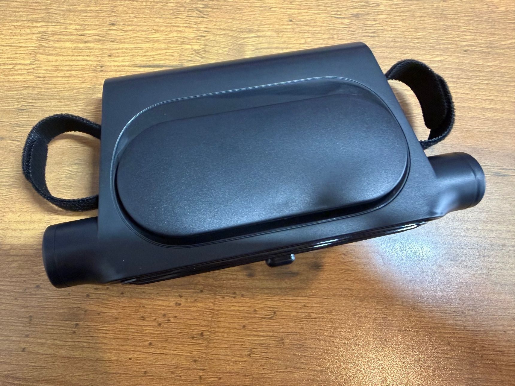 【3COINS】えっ、ハーモニカ!? 古い車に買って大正解だった「後部座席用ファン」が超優秀