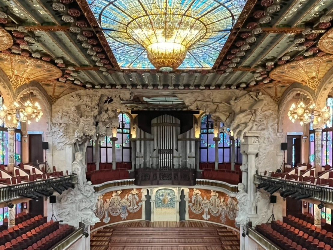 【世界遺産・カタルーニャ音楽堂】ガウディの師が設計した音楽堂が美しすぎる！
