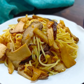 きのこといか姿フライのバター醤油スパゲティー