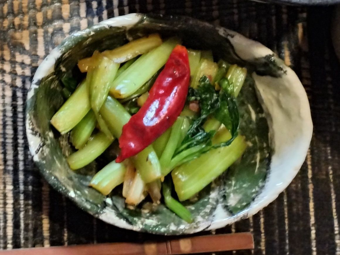 しっとりシャキシャキ！セロリの旨だし醤油漬け。下漬けにも醤油！