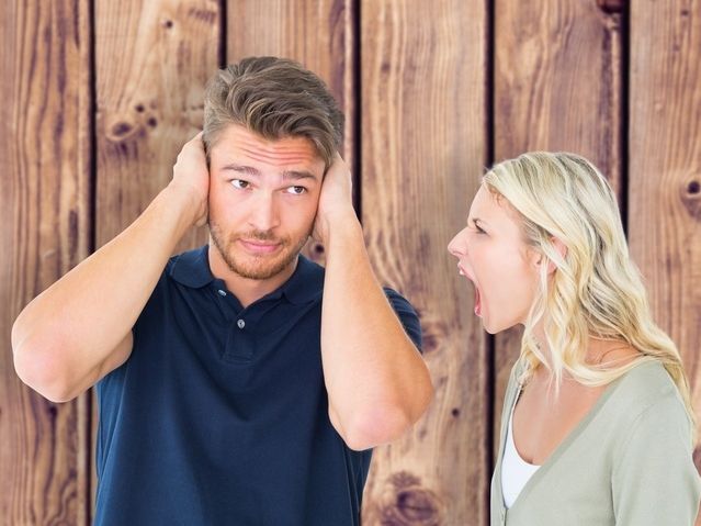 「それ言ったら終わり…」離婚危機にも！？妻100人に聞いた〈夫婦げんかの絶対NGワード〉ワースト4