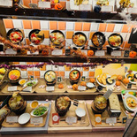 世界に一つしかないドリア専門店！人気No.1＆No.2の味が楽しめる熱々ドリア