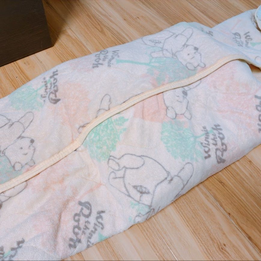 5. 耳が中心に来るように畳む