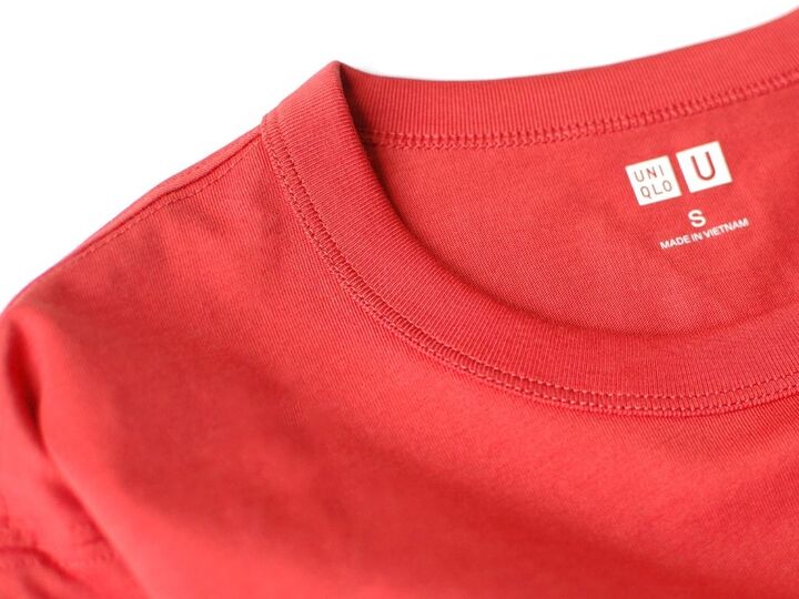 【ユニクロ ユー】40代・50代に似合う、ベーシックで上品な「長袖Tシャツ」を発見。秋に大活躍の一枚でした♪