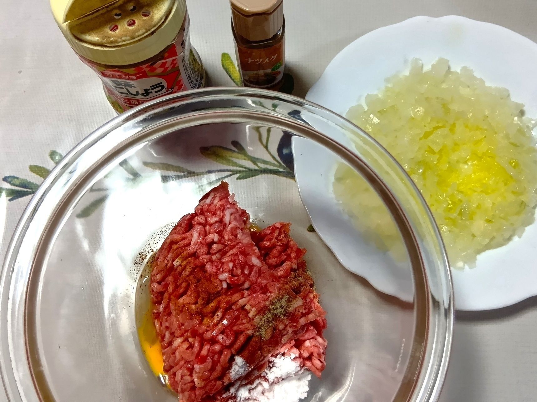  肉だねを作る