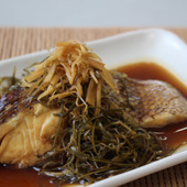 きざみ昆布と鯛の煮つけ