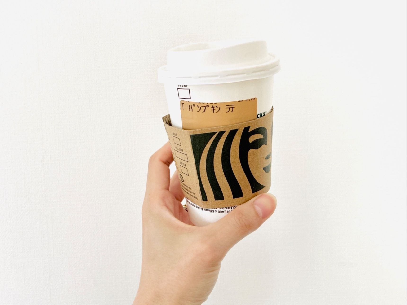 【スタバ】この季節がやってきた！「発売日にゲット」「10月も頑張れそう」