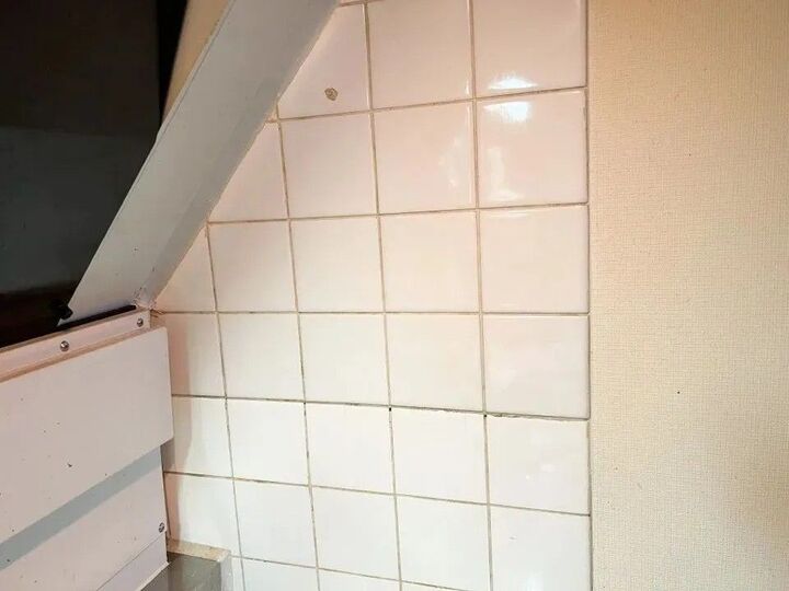 ベタベタ地獄にさよなら!コンロ周りの『頑固な油汚れ』が最速でスルッと落ちる方法とは!?