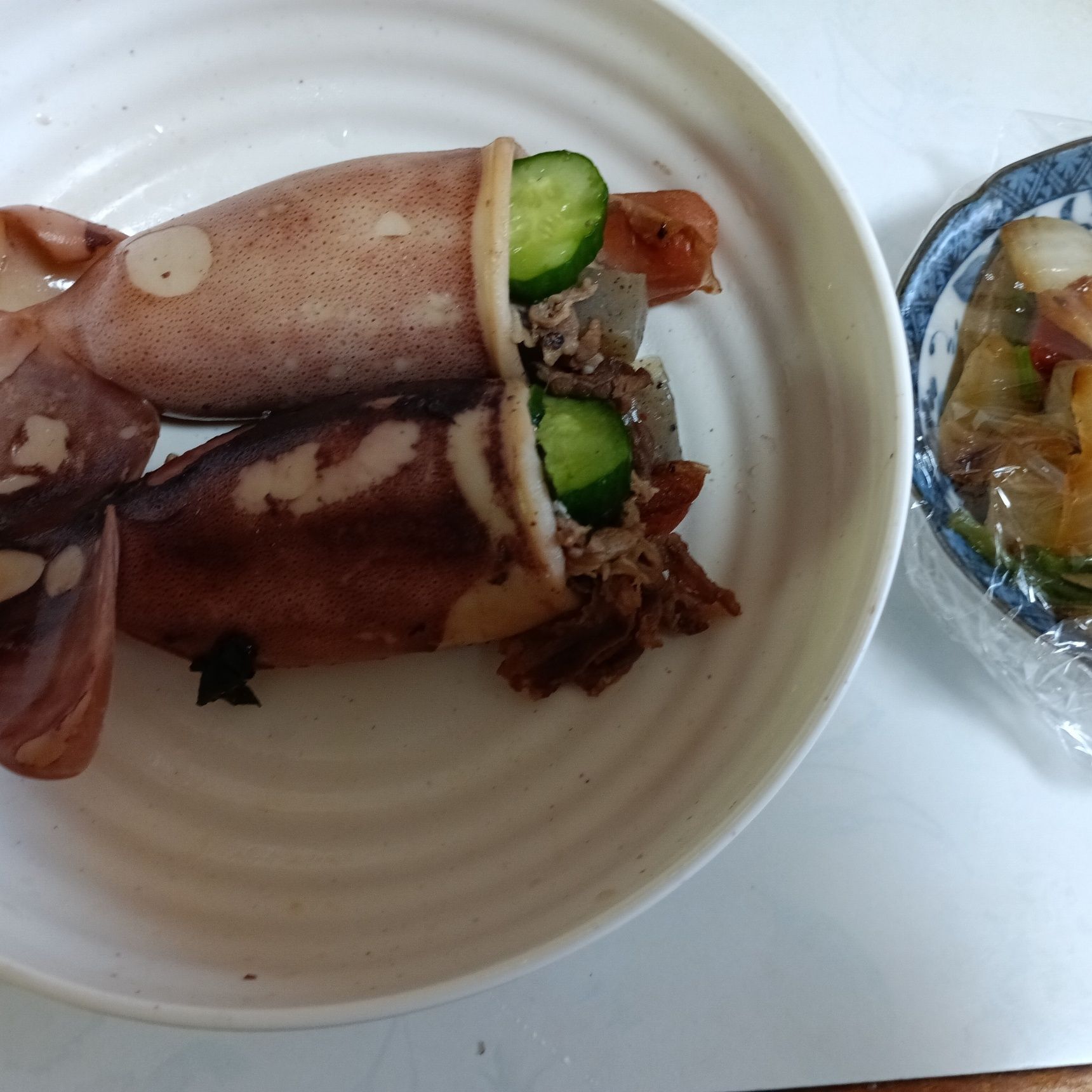 イカに美味しいものを詰めよう