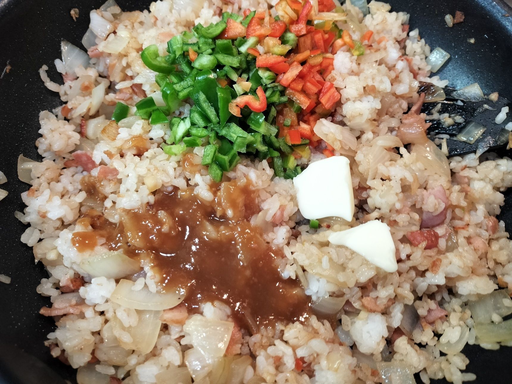 3. 材料▲を加え、強火で混ぜながら水分を飛ばす