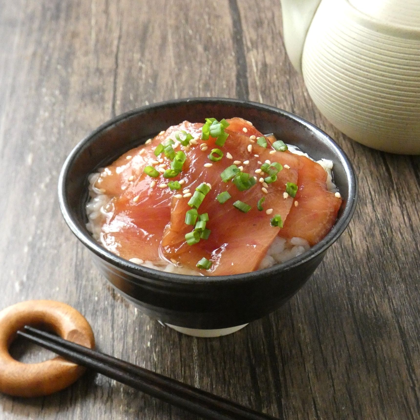簡単で贅沢！「神奈川のマグロづけ茶漬け」
