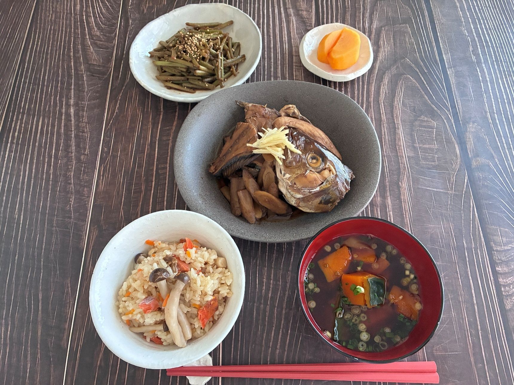 【天然魚クエスト】カンパチのあら炊きで秋ごはんの献立