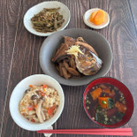【天然魚クエスト】カンパチのあら炊きで秋ごはんの献立