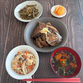 【天然魚クエスト】カンパチのあら炊きで秋ごはんの献立