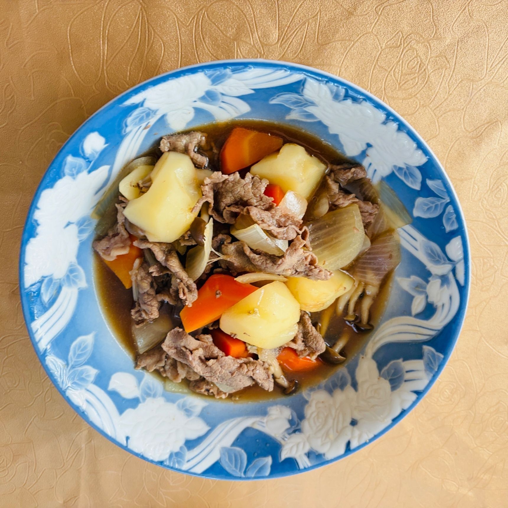 肉じゃがの隠し味！ひとさじで深い味わいに