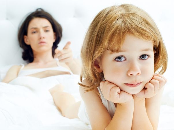 「あんなこと言わなきゃよかった…」母親たちが今も後悔する〈子どもへのひと言〉とは。思わず口にした言葉に胸が痛む…