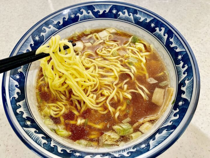 お湯を沸かさない『袋麺』の作り方!カップ麺でも試してみた→“ラクすぎて戻れない”結果に…