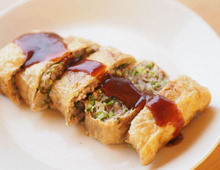 『油揚げ』に肉だねを詰めて！揚げずに焼くだけ「メンチカツ風」がボリューム満点♪