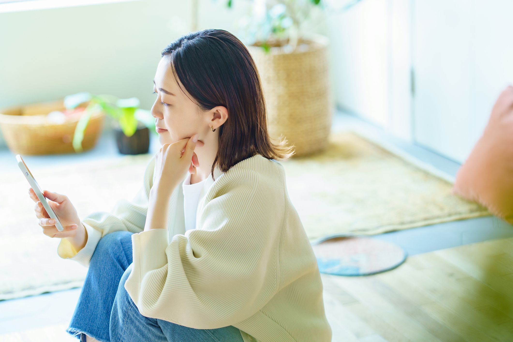 夫や職場だけに執着してない？推し活も趣味も立派な開運！人気占い師が教える「依存先を増やすほどラクに生きられる法則」【じぶんでできる開運習慣】