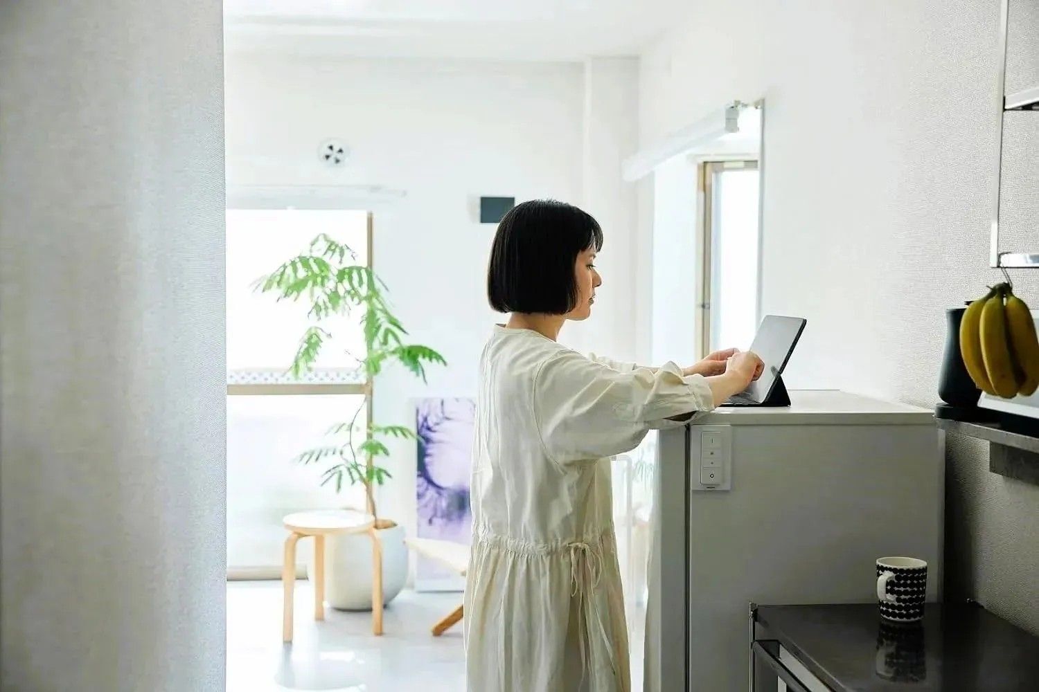 【40代の一人暮らし】賃貸でも床の色は変えられる。「理想」の暮らしを叶えるための手段とアイデア