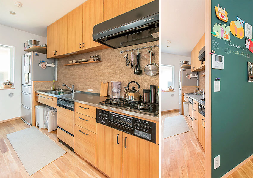 黒板が仕切り壁のオリジナルキッチン