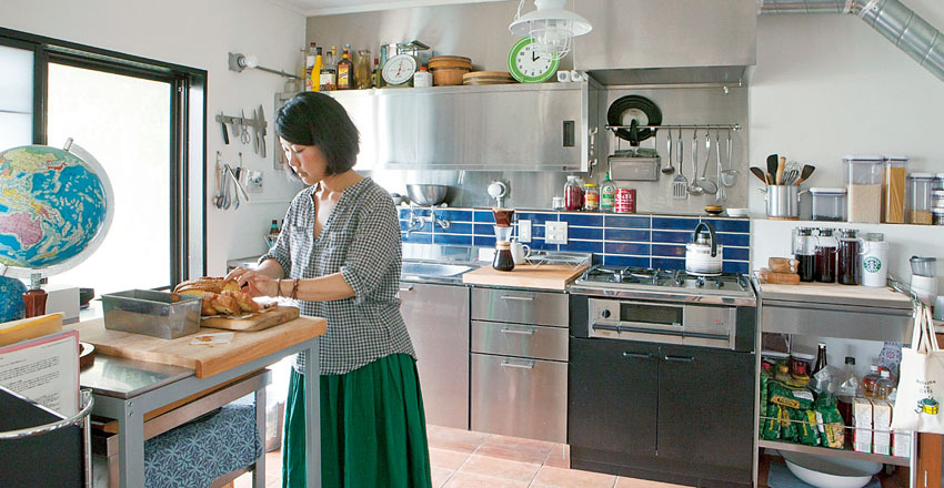 キッチンの壁と床をDIYで塗った