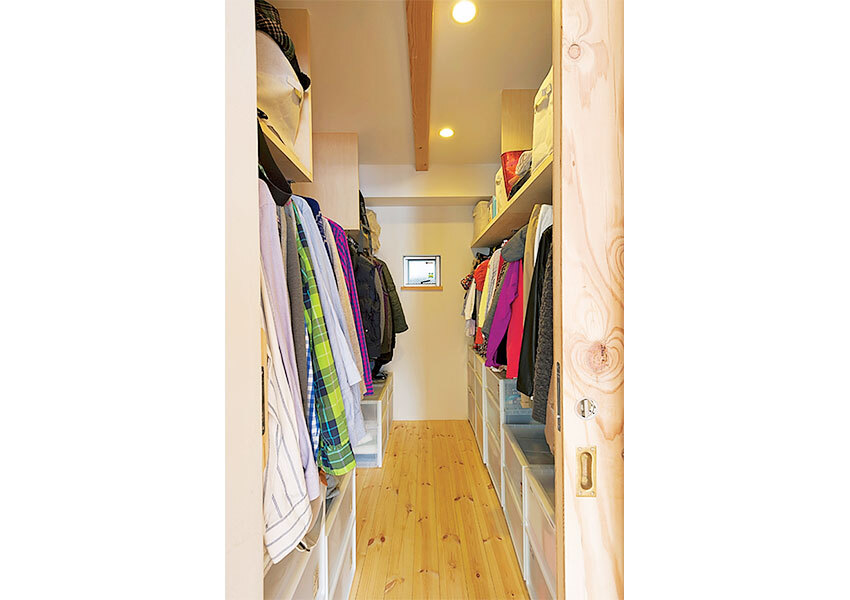 walkthrough-closet