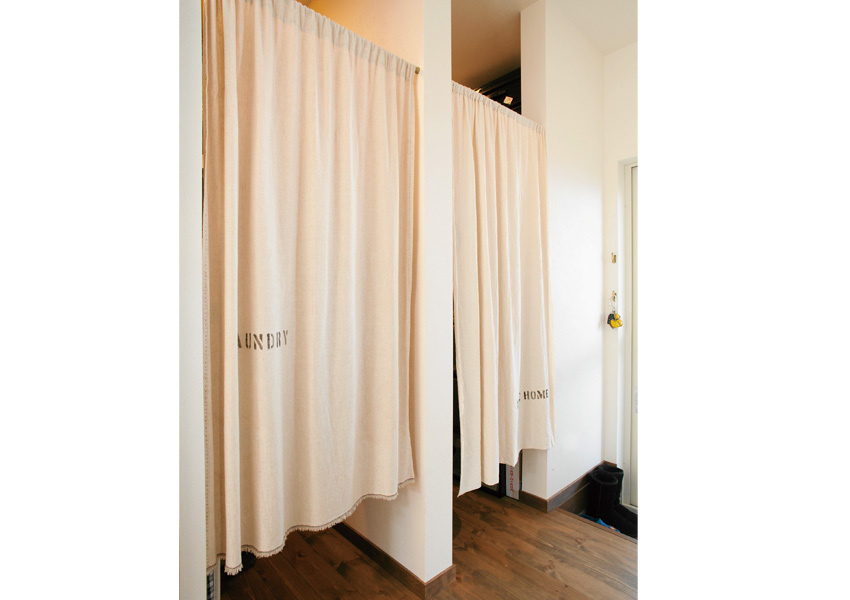 ウォークインクローゼットは最小限で2つ設置