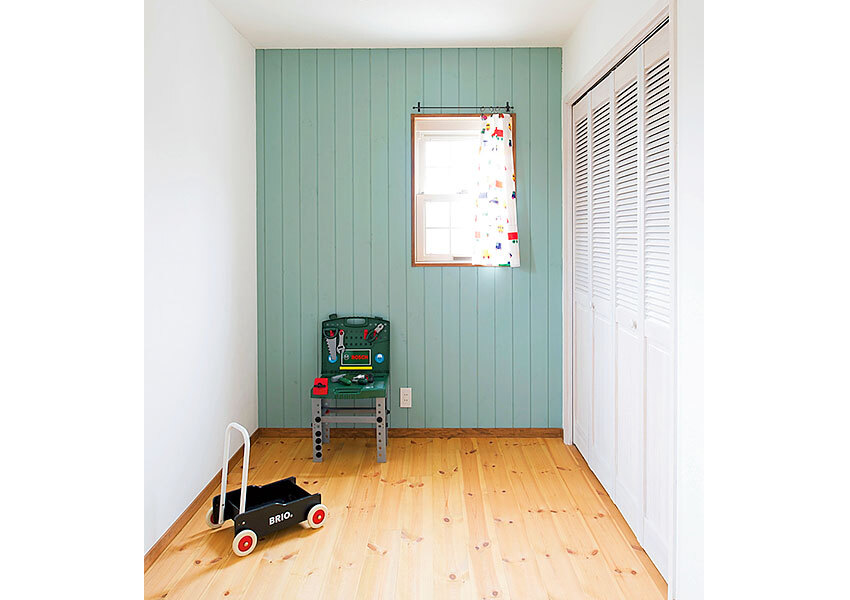 DIYでペイントした子ども部屋