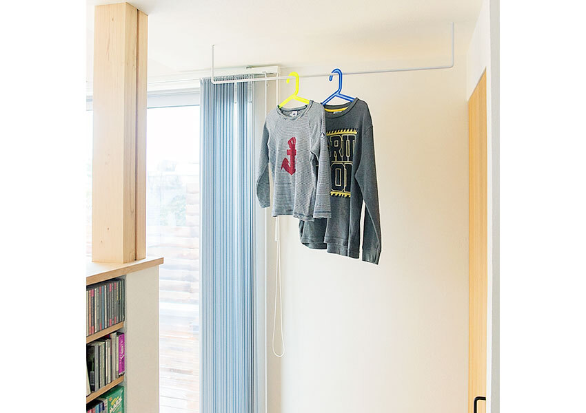 室内干し用の常設パイプ